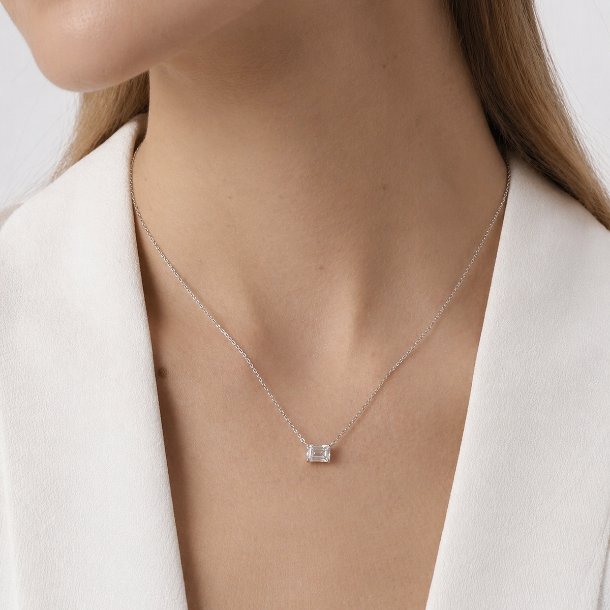 AMOR™ Emeralis Necklace