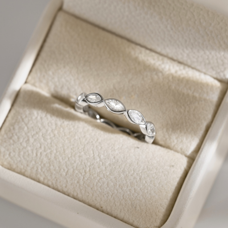 AMOR™ «Isara» Pierścionek