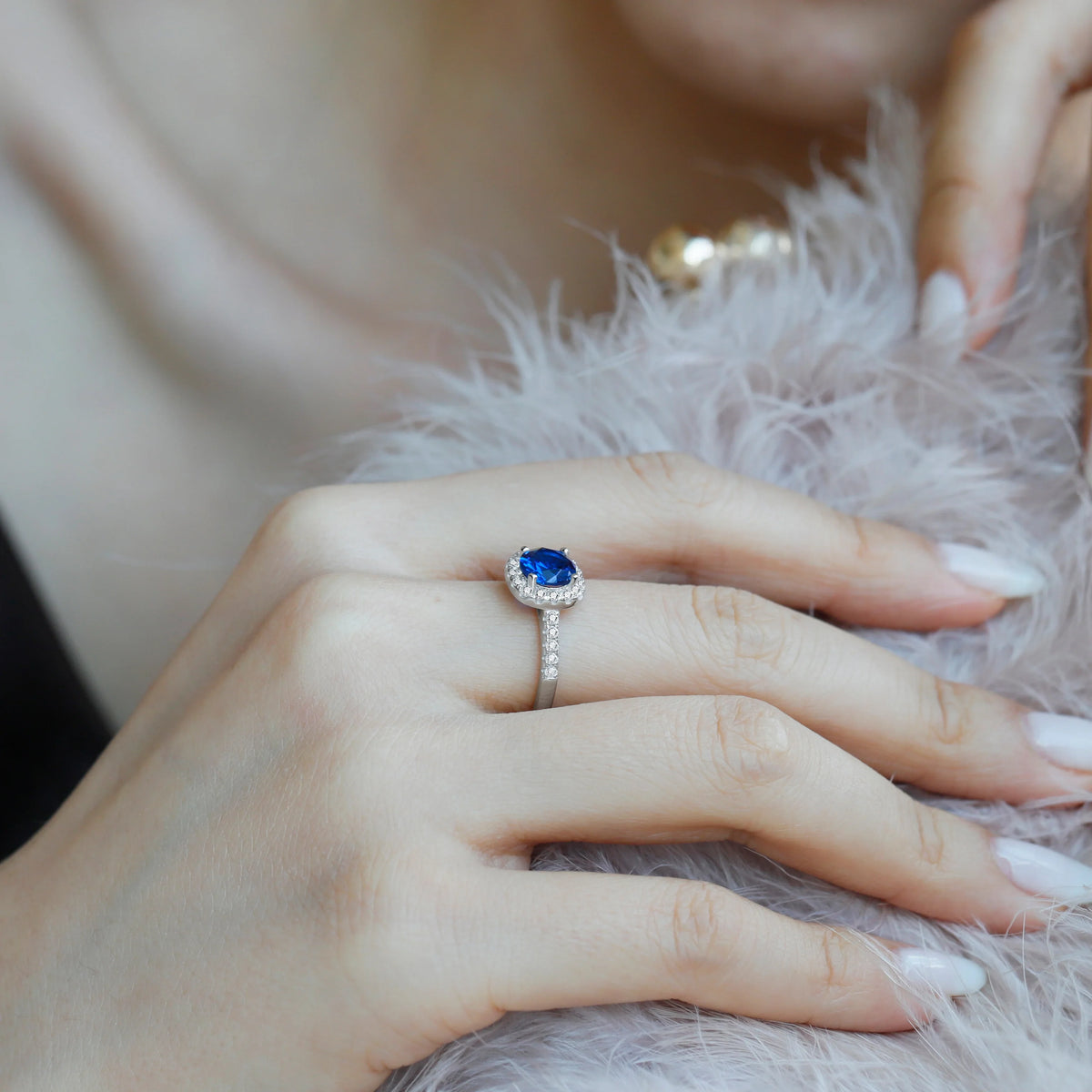 AMOR™ Regal Ring