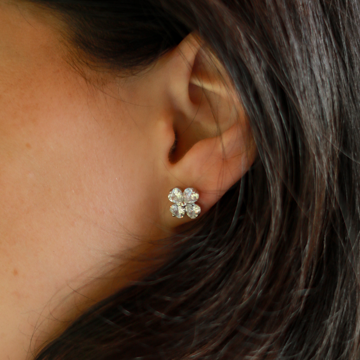 AMOR™ Quatrefoil Stud Earrings
