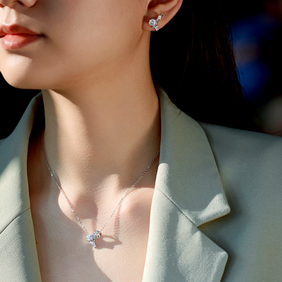 AMOR™ Coma Necklace