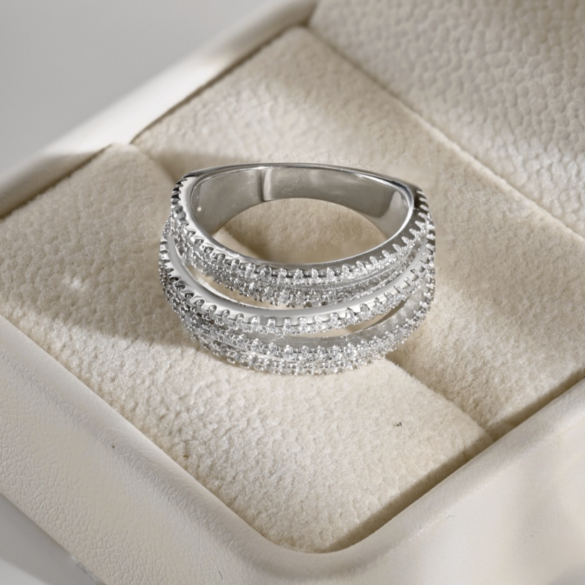 AMOR™ Weave Ring