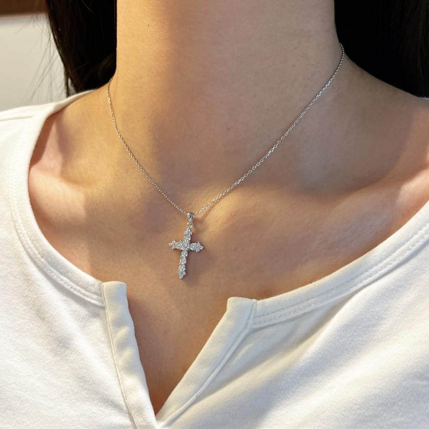 AMOR™ Grace Necklace
