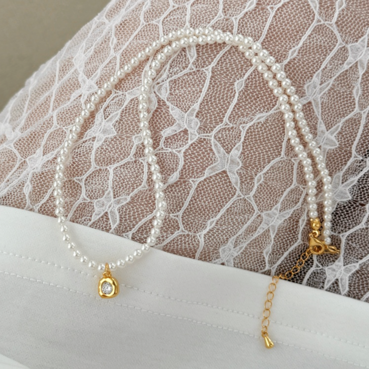 AMOR™ Theia Necklace