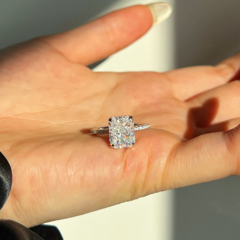 AMOR™ Divo Ring