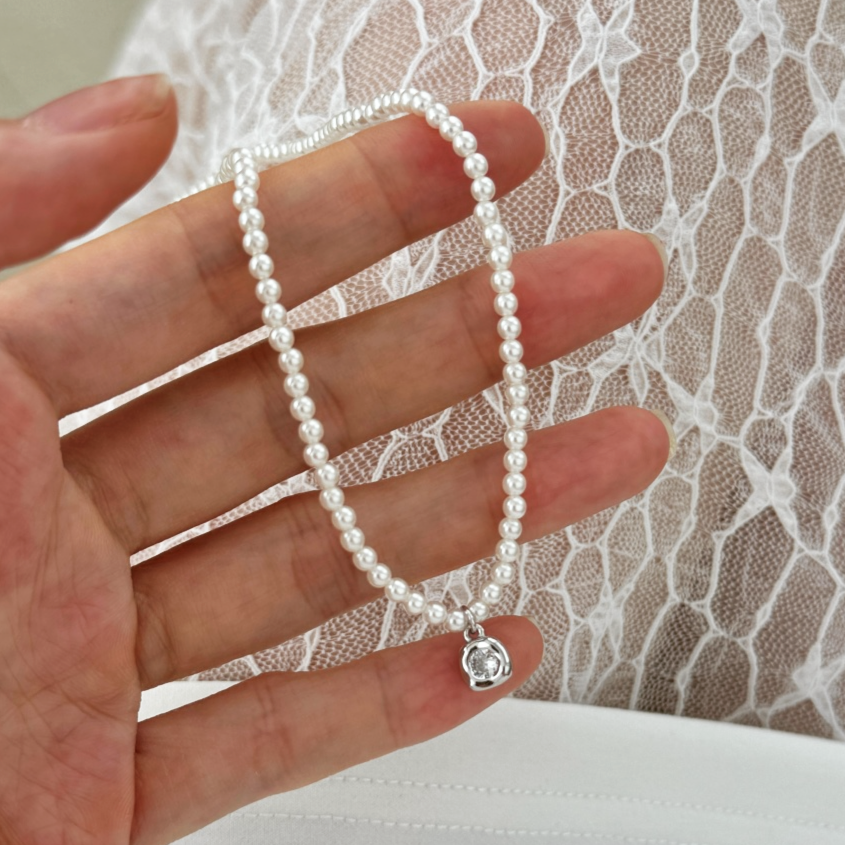 AMOR™ Theia Necklace