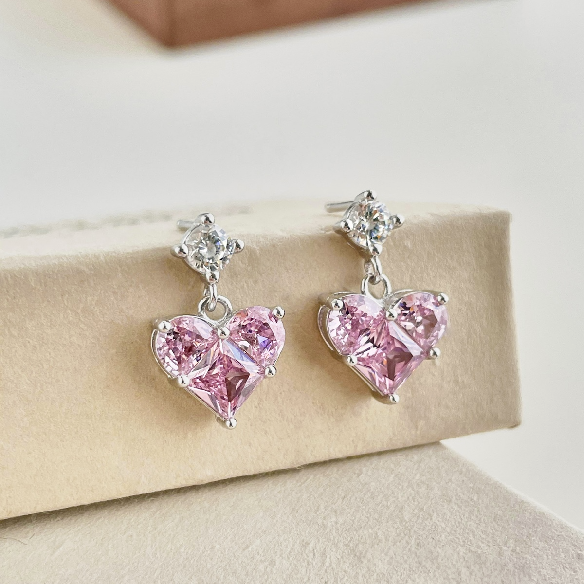 AMOR™ «Heart Reborn» Kolczyki