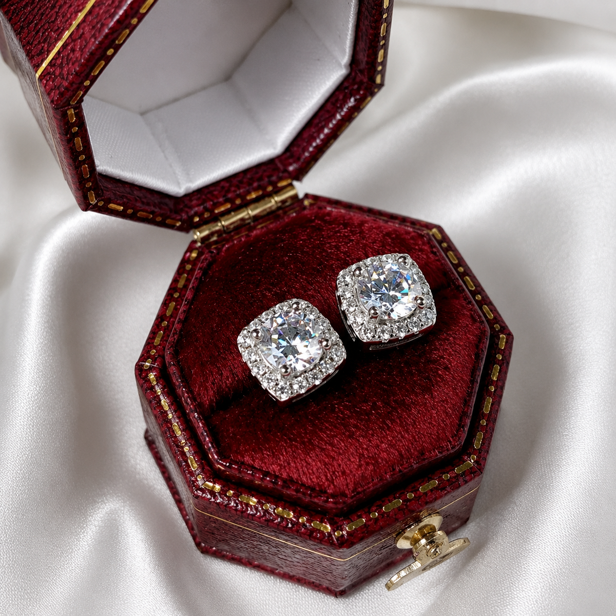 AMOR™ Royal Stud Earrings