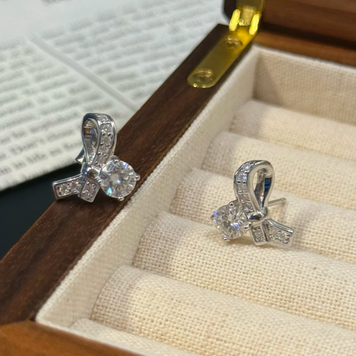 AMOR™ Coma Earrings