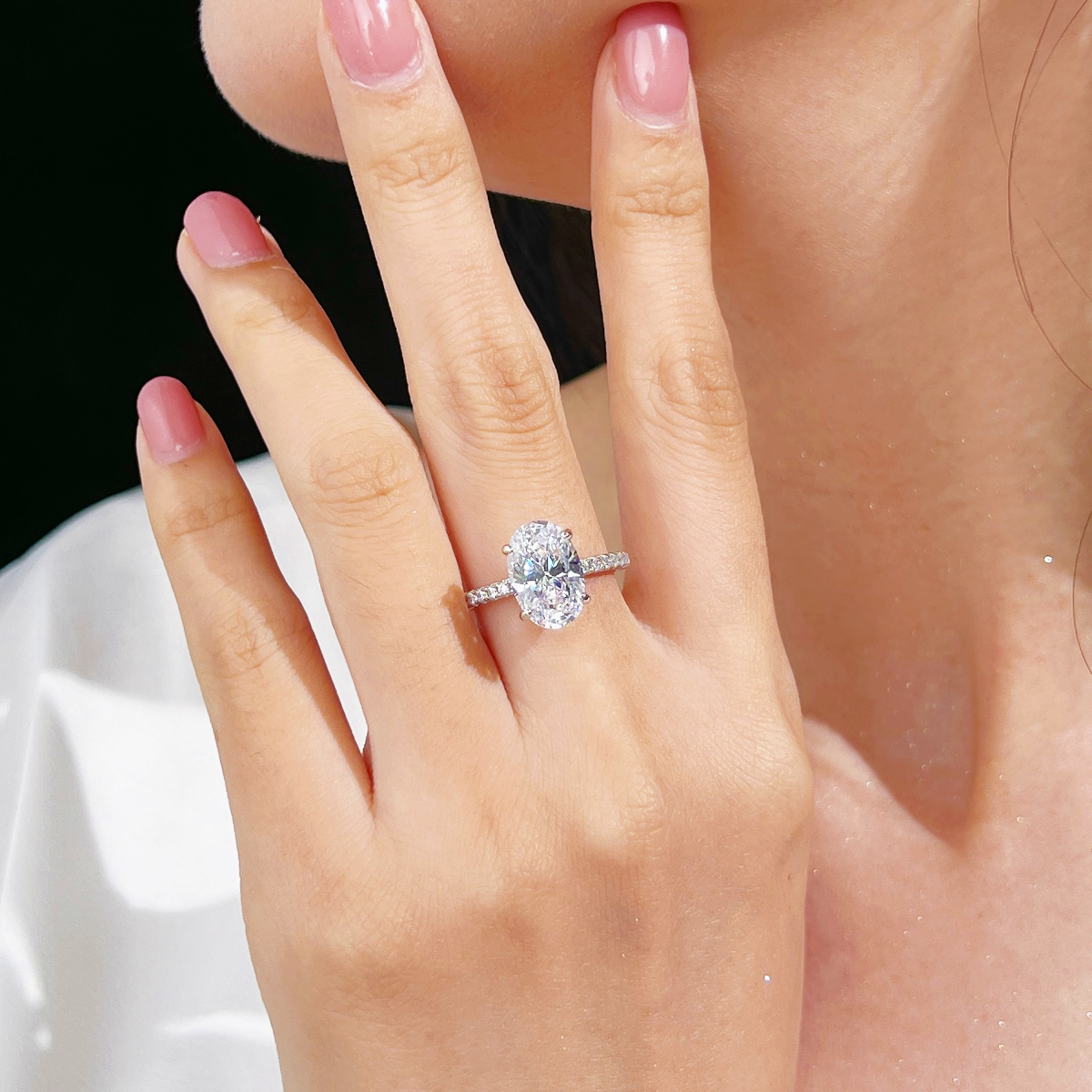 AMOR™ Lucent Ring