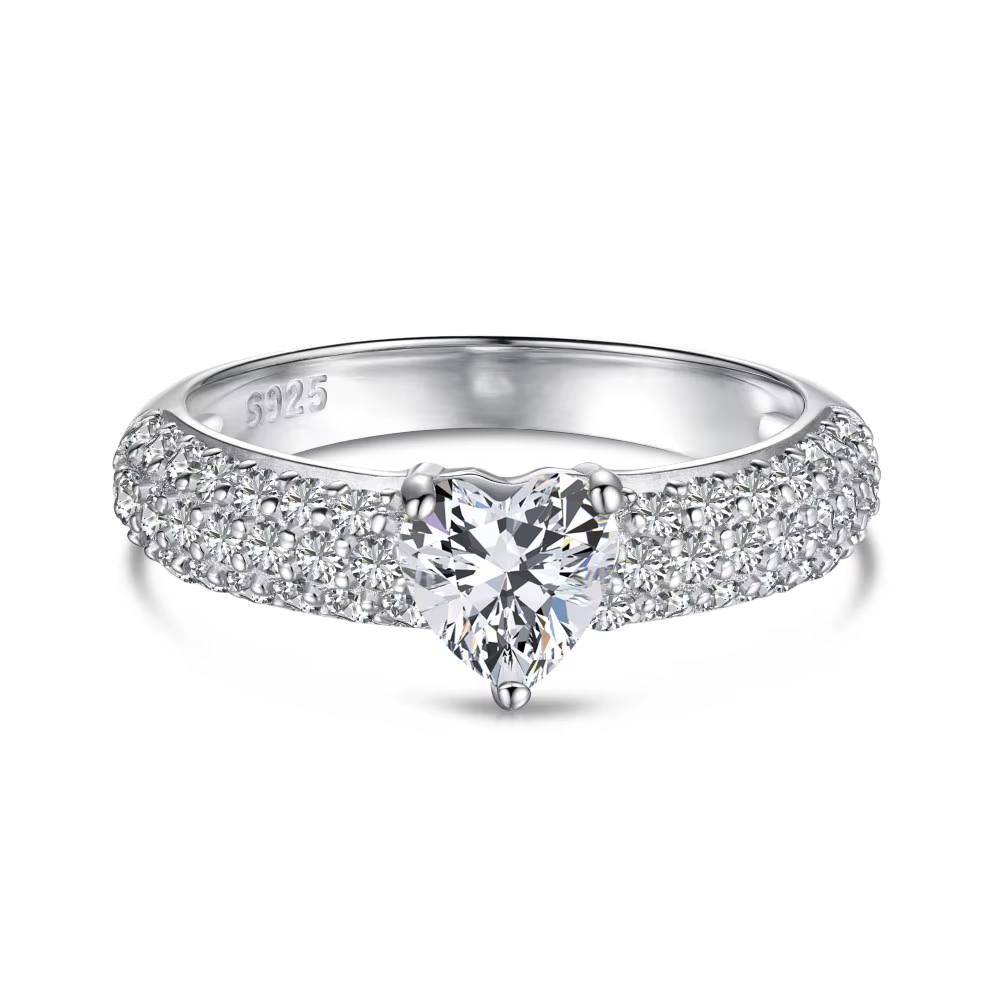 AMOR™ Starry Heart Ring