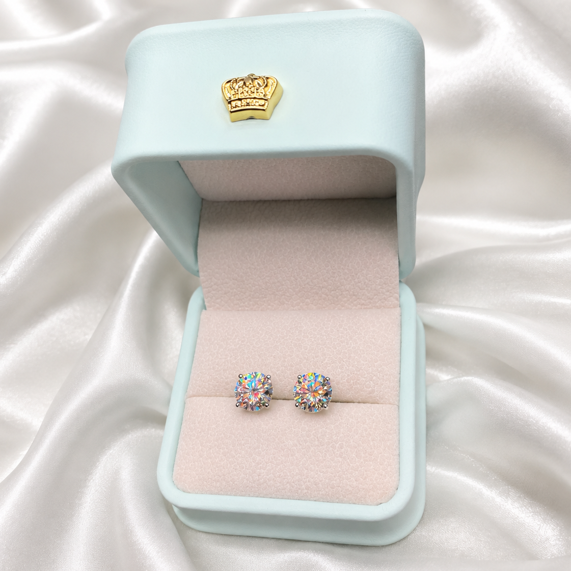 AMOR™ Zephyr Stud Earrings