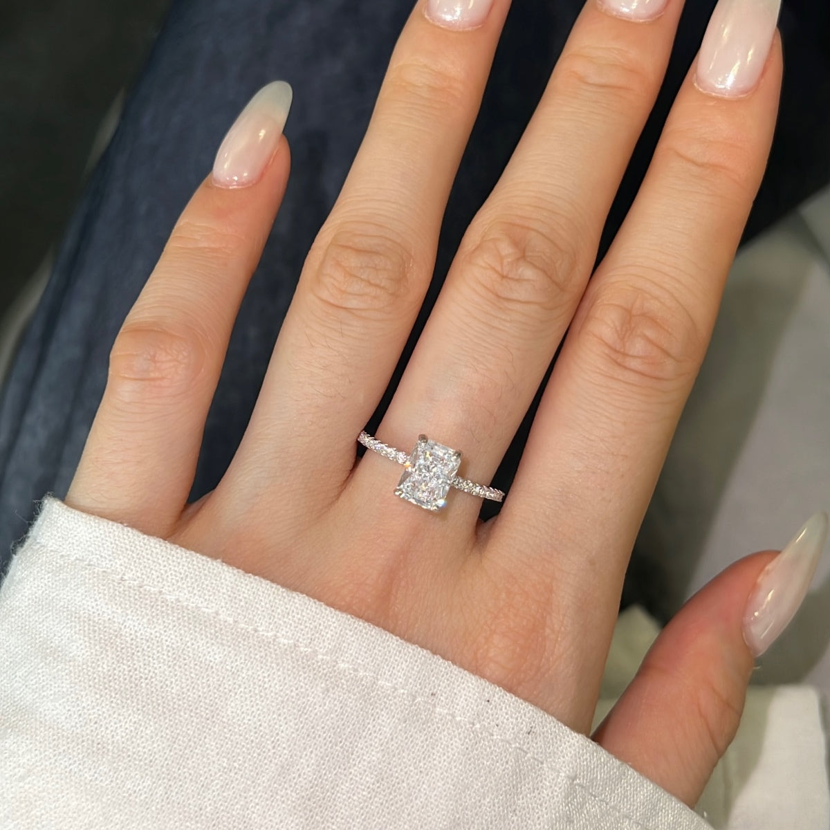 AMOR™ Dazzling Ring