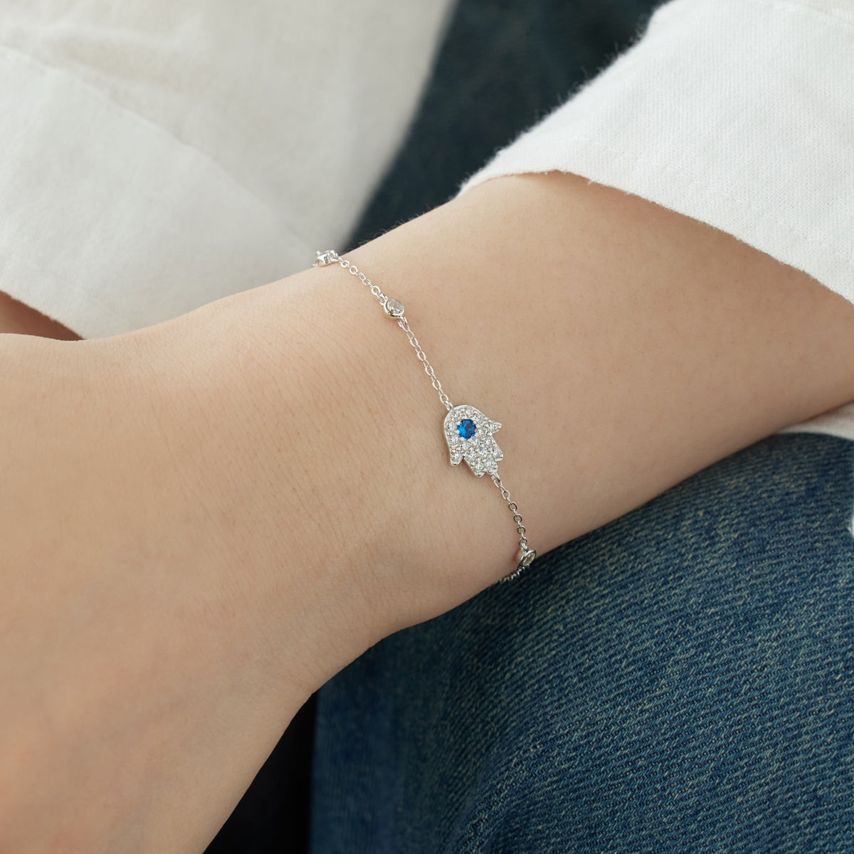 AMOR™ Hamsa Bracelet
