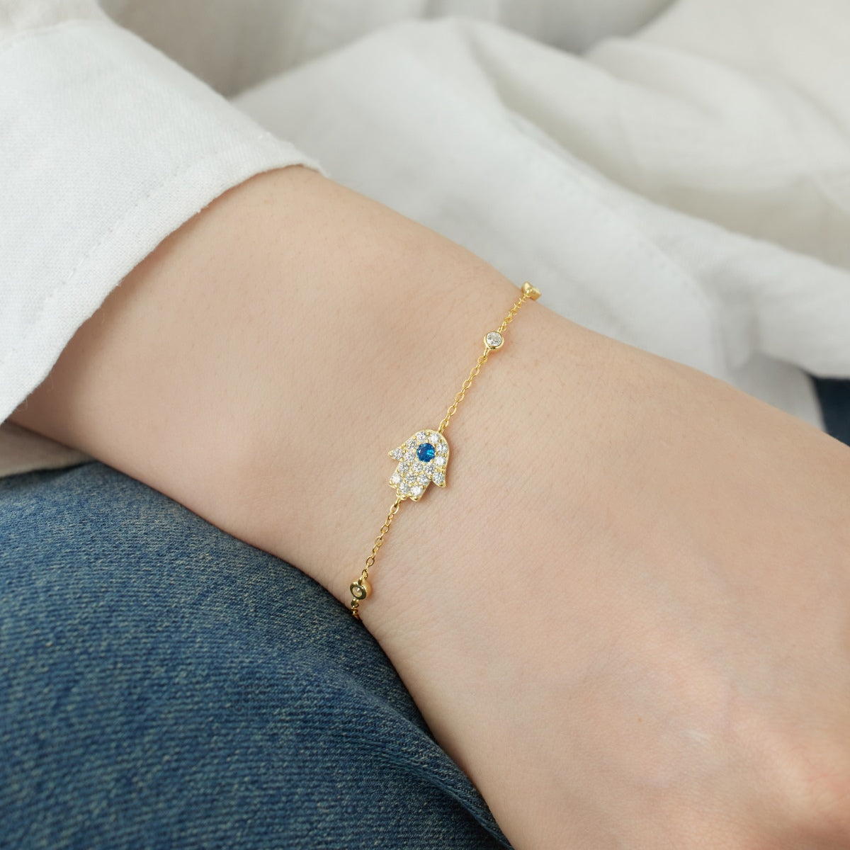 AMOR™ Hamsa Bracelet