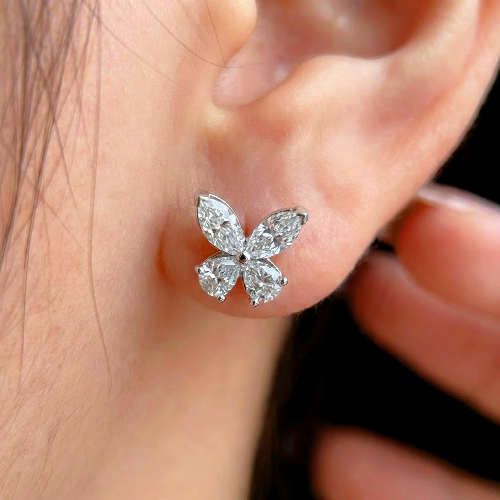 AMOR™ Butterfly Stud Earrings