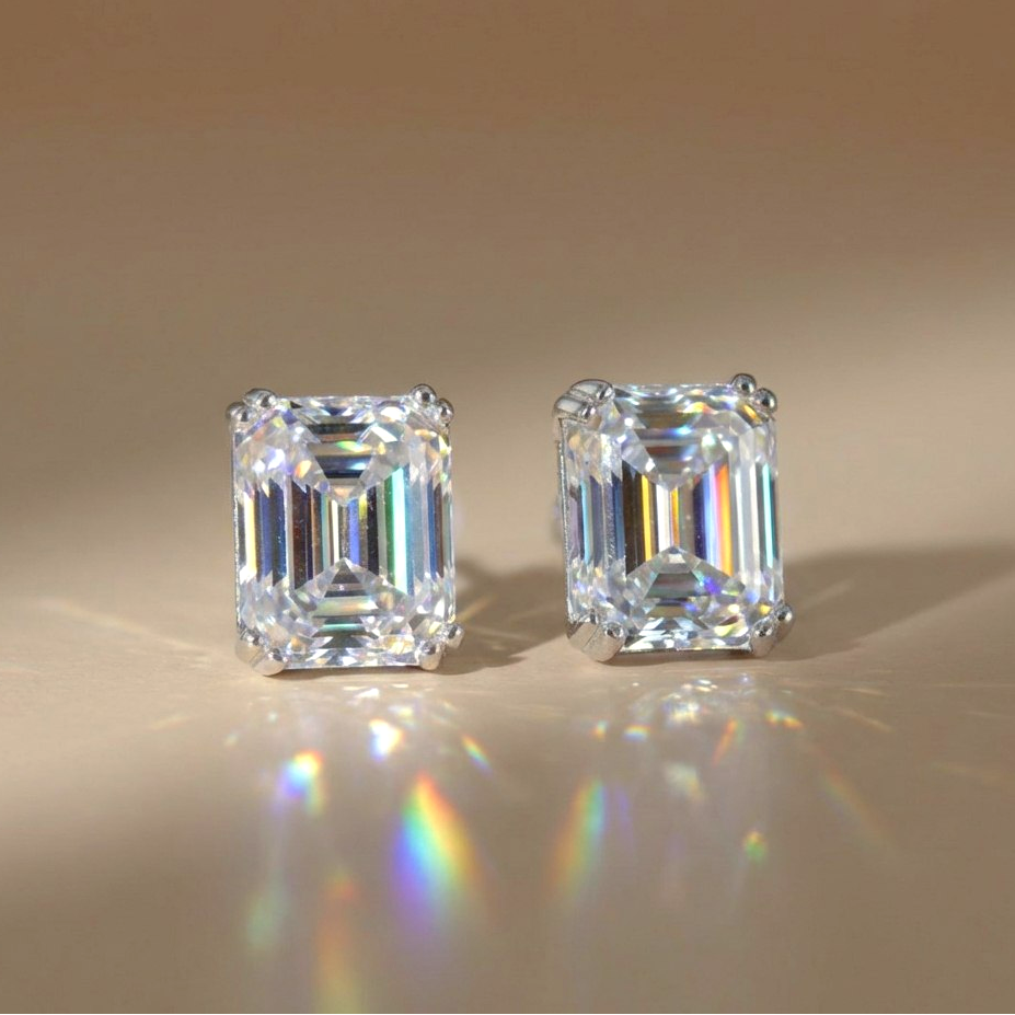 AMOR™ Sahar Stud Earrings