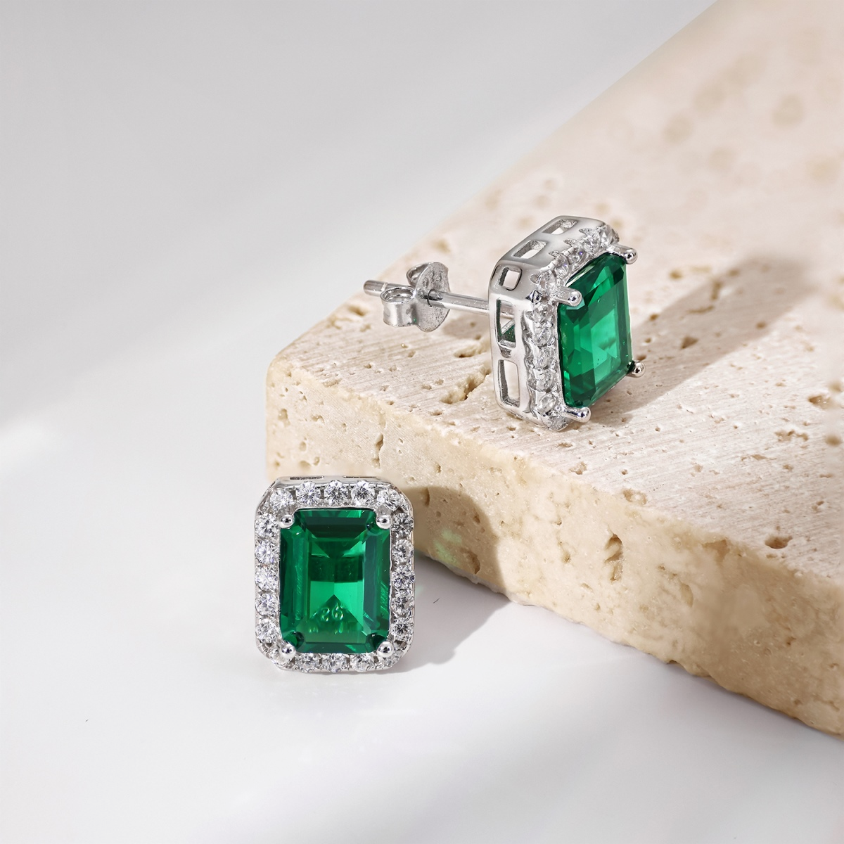 AMOR™ «Verdant» Kolczyki Sztyfty