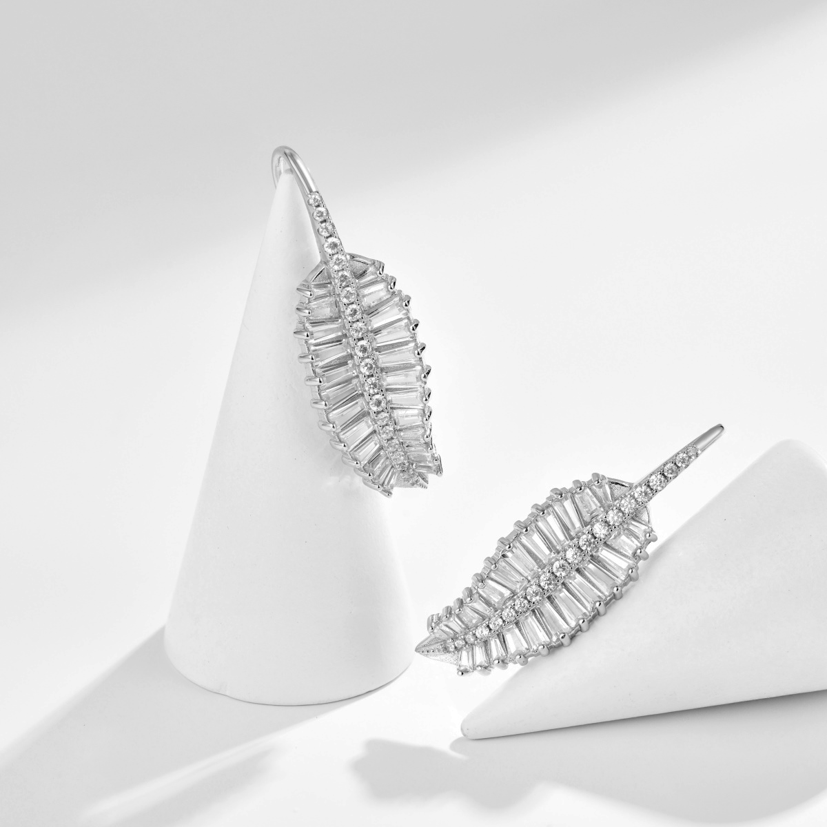 AMOR™ «Leaflight» Kolczyki