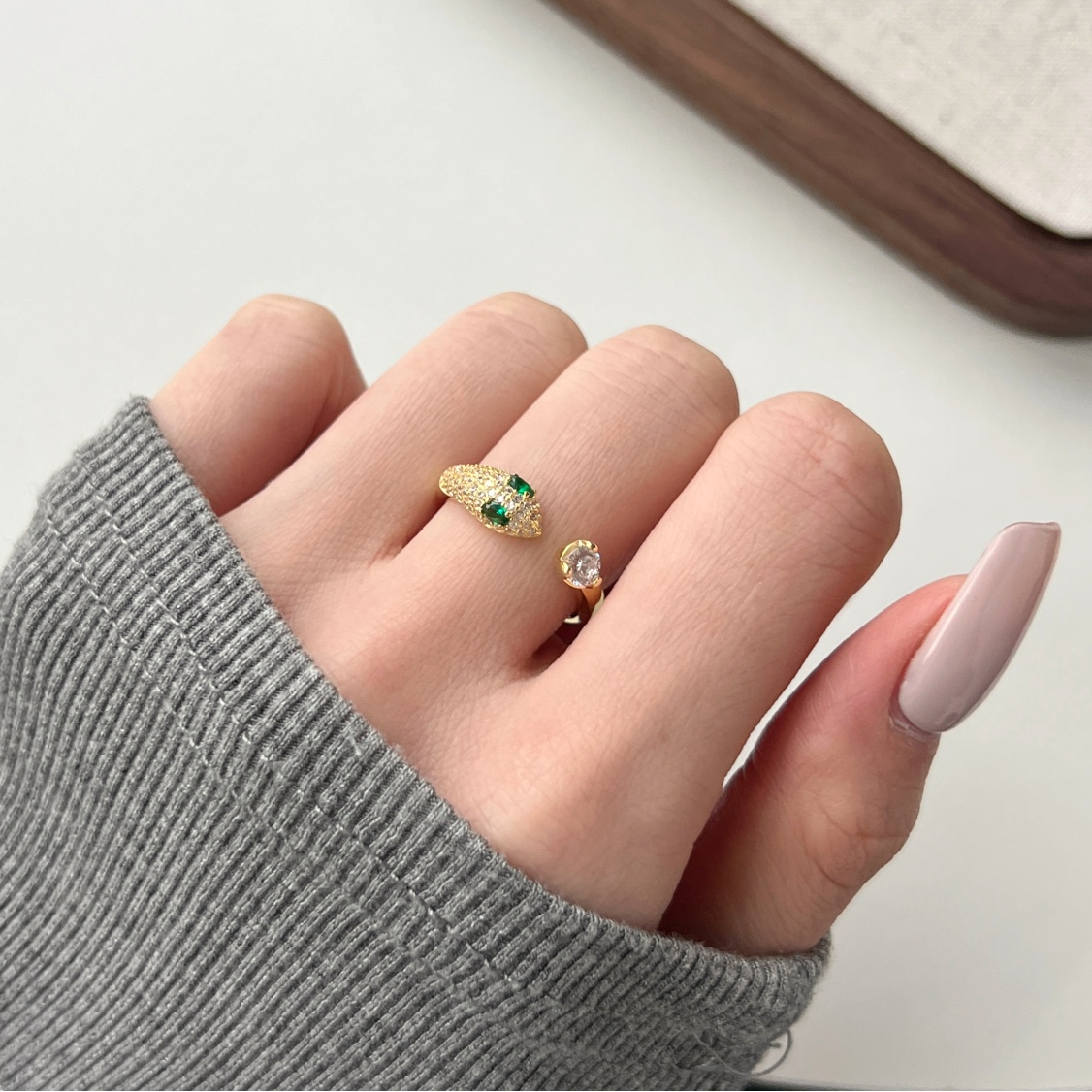 AMOR™ Serpentine Ring
