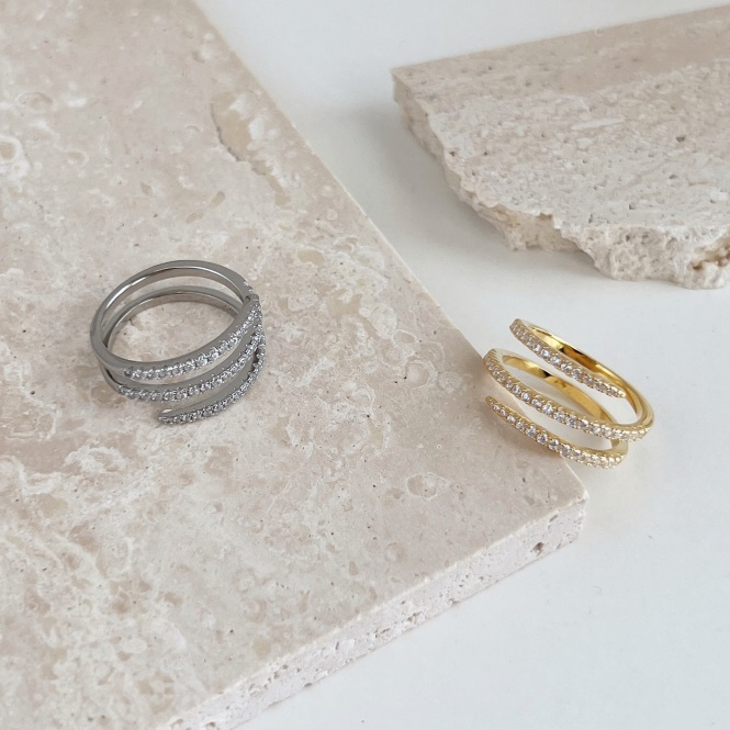 AMOR™ Helix Ring