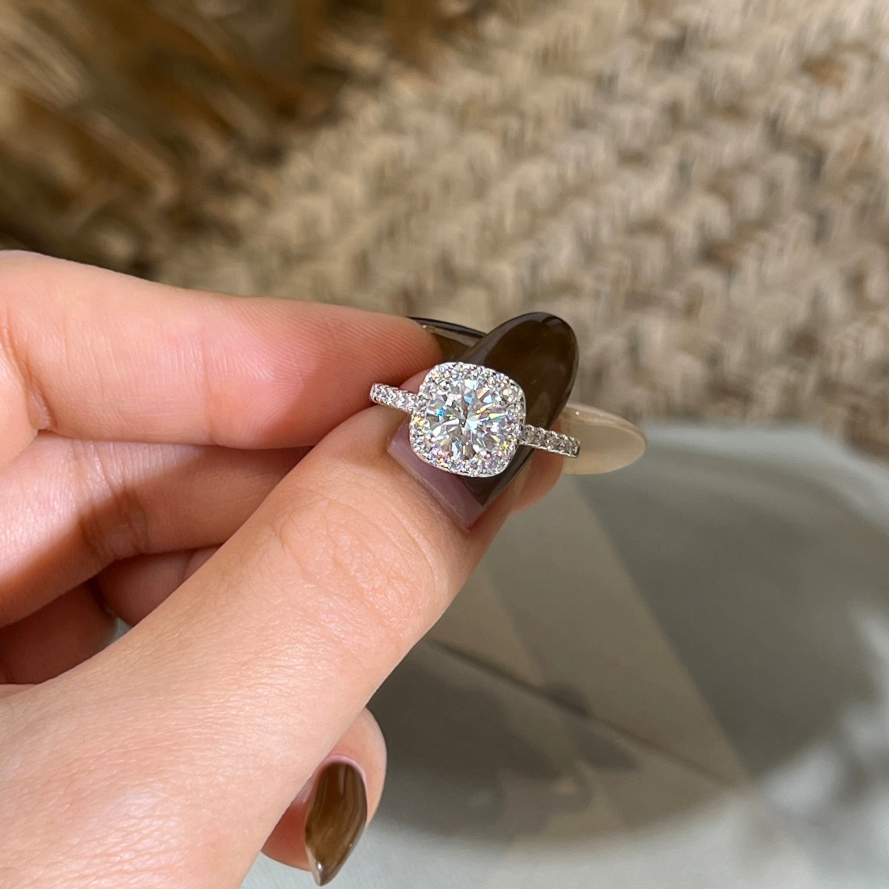 AMOR™ Royal Ring
