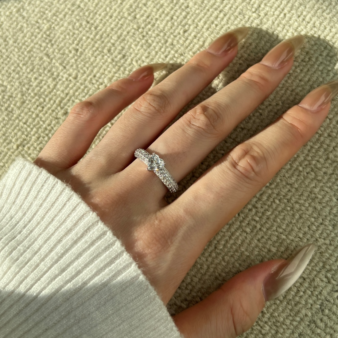 AMOR™ Starry Heart Ring