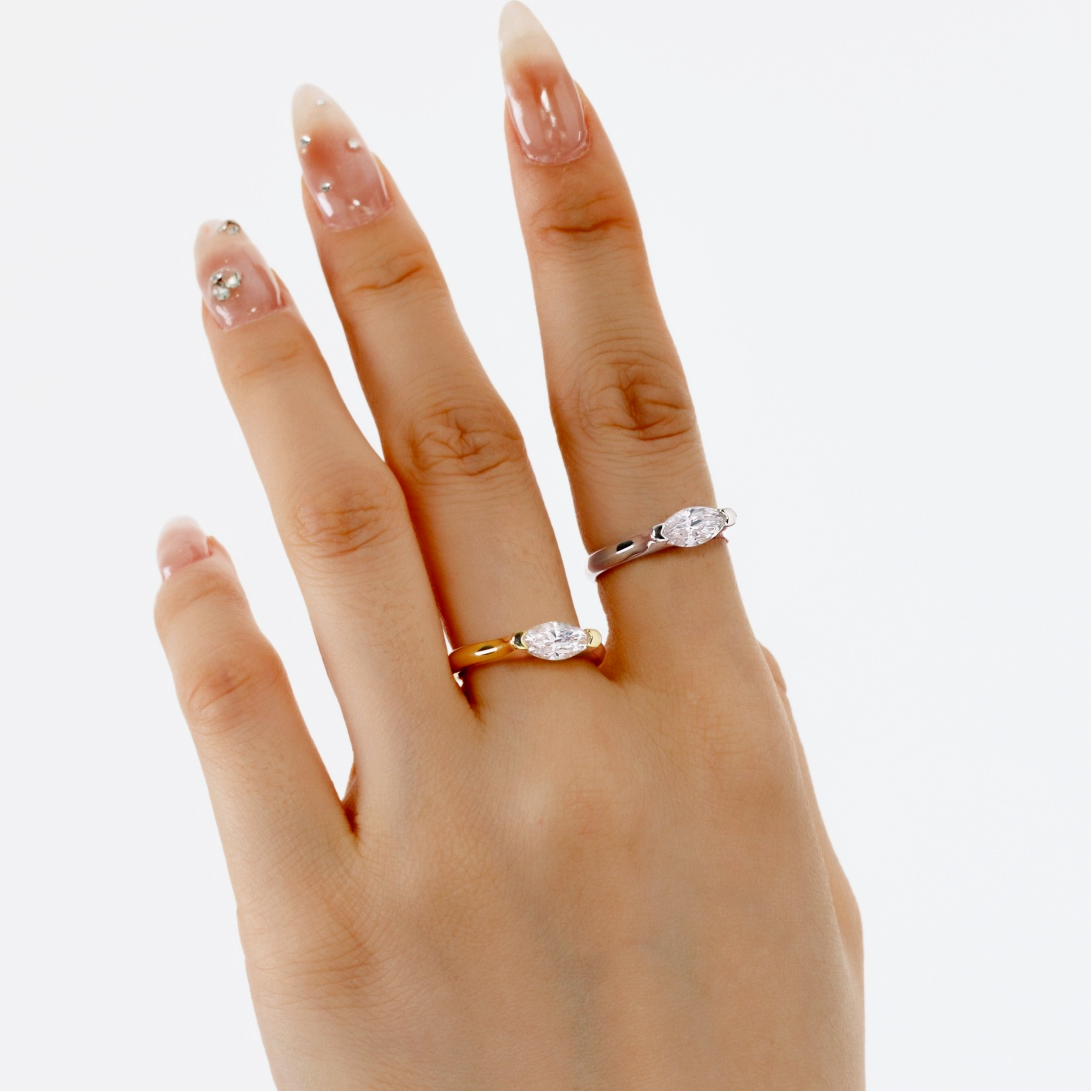 AMOR™ Regent Ring