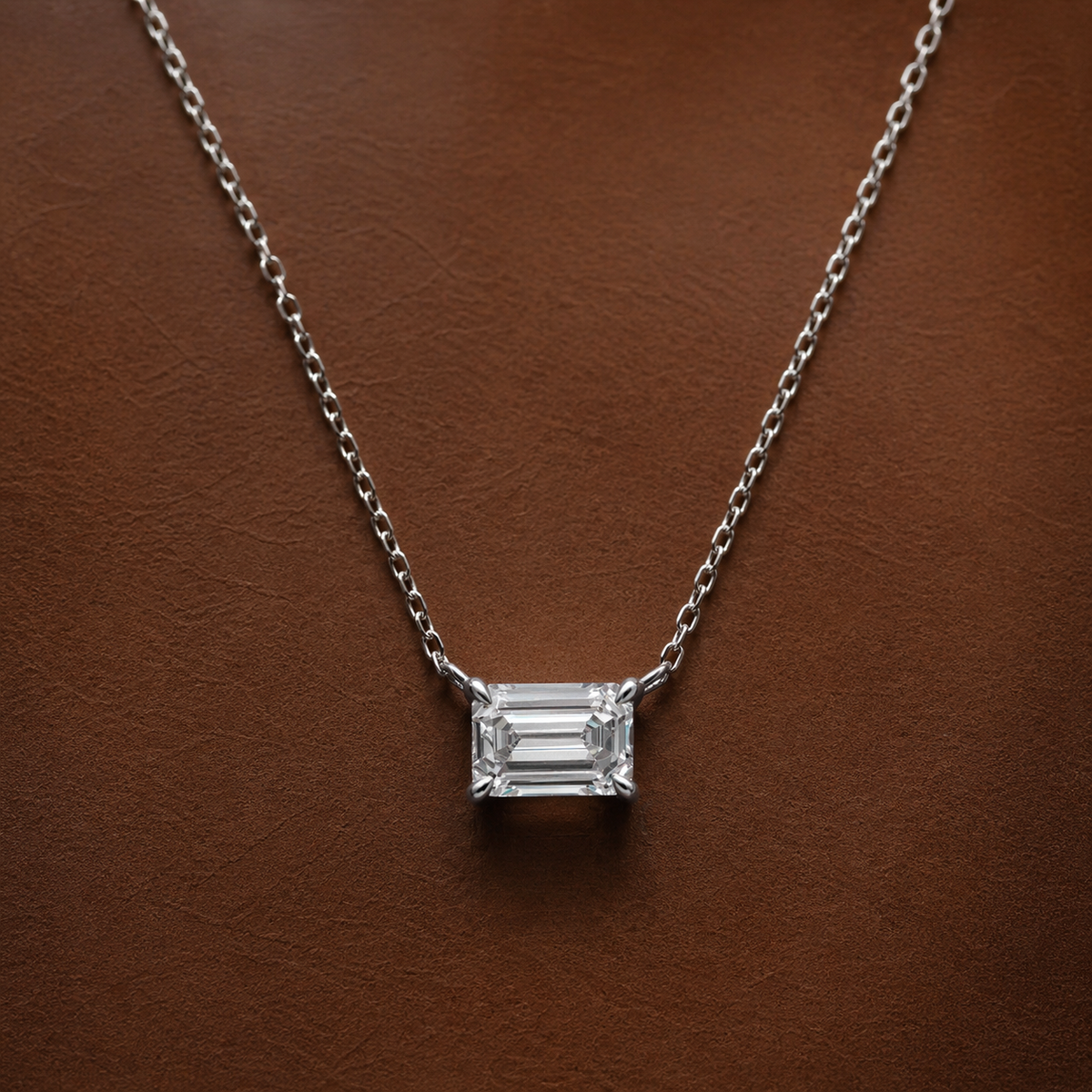 AMOR™ Emeralis Necklace