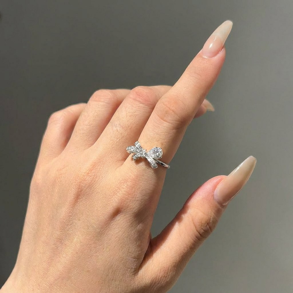 AMOR™ Cupid’s Knot Ring