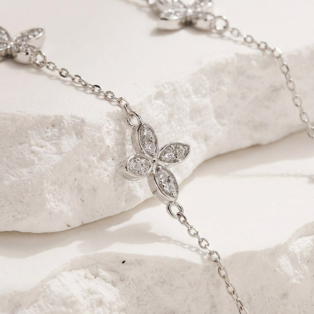 AMOR™ Soar Necklace