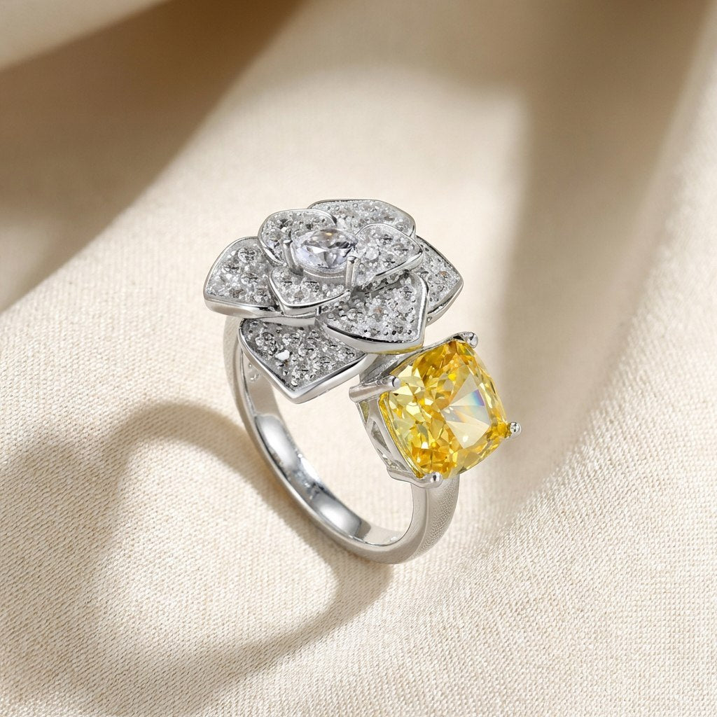 AMOR™ Camellia Ring
