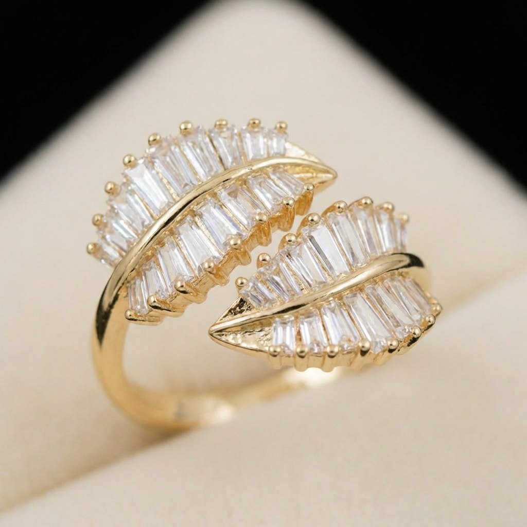 AMOR™ Golden Leaves Ring