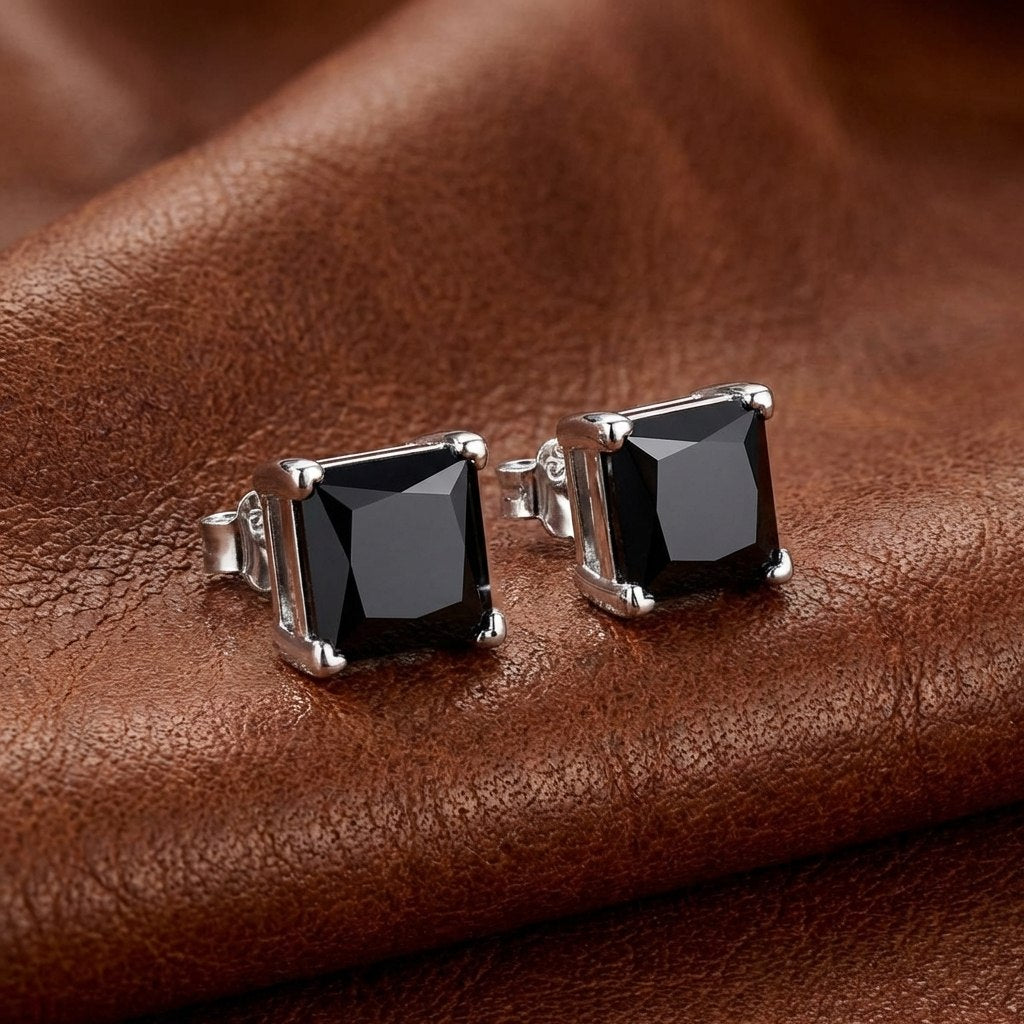 AMOR™ Onyx Stud Earrings